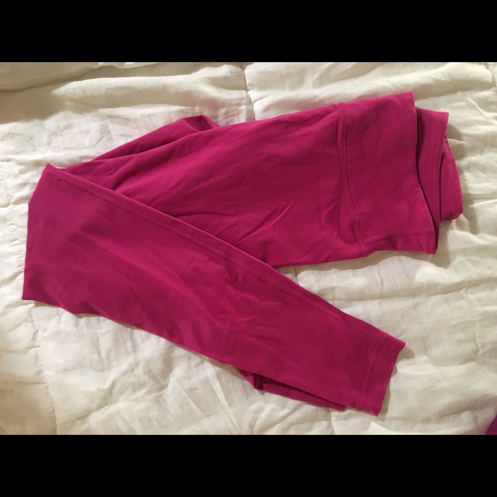 Pink lulu lemon athletic leggings.
